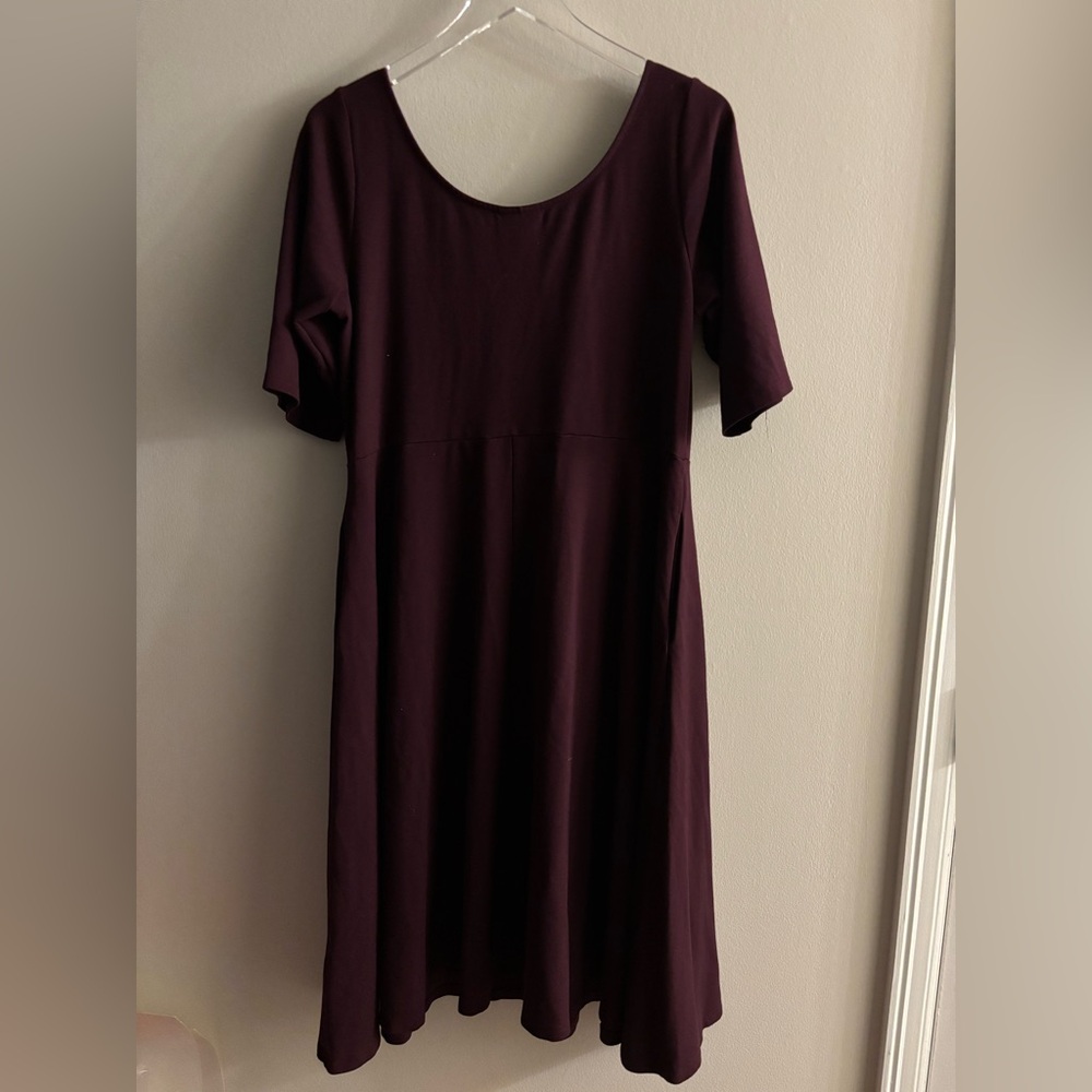 City Chic Dress Size 14 - Picture 3 of 4